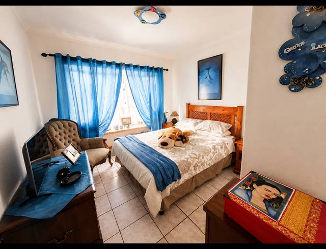 3 BEDROOM HOUSE FOR SALE IN VANDERBIJLPARK SE 4